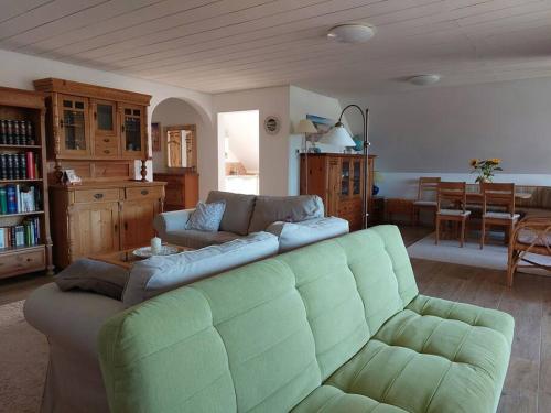 Große, helle Wohnung mit sonnigem Balkon, Mechernich (Foto 7)