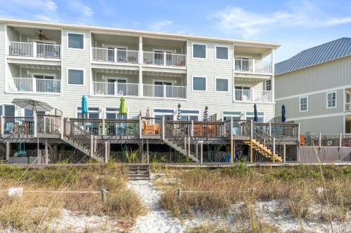 Southern Exposure Beach Home - image 2