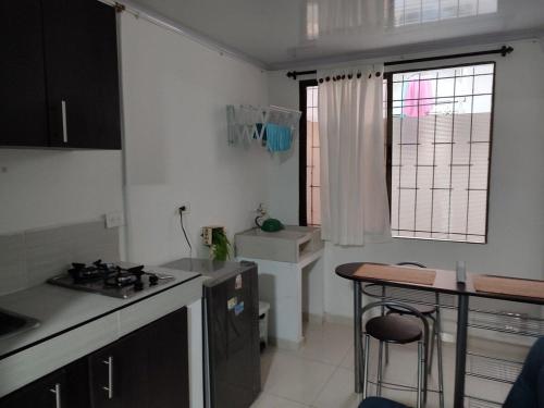 GURUS FR | Comodo Edificio Casa Confort en Providencia in Boston