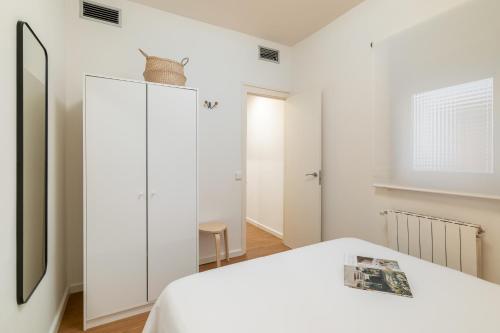 Rafael Apartment by Olala Homes, Girona