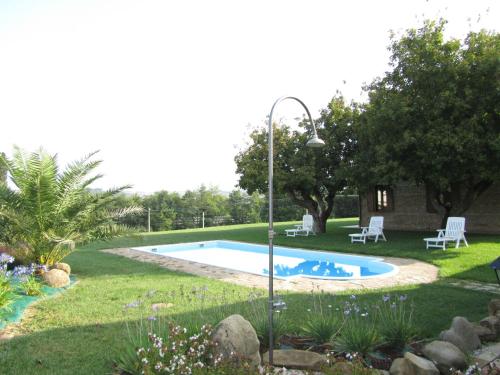 Swimming pool, Agriturismo La Vecchia Fonte in Castelbellino