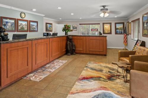 Lobby, Buck Meadows Lodge in Groveland (CA)