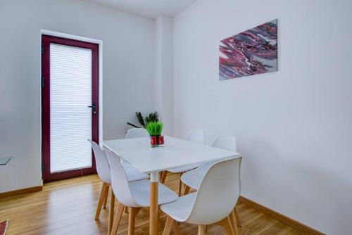 Open Mind Property - City Centre & Free Parking for Unlimited Vehicles in Fareham