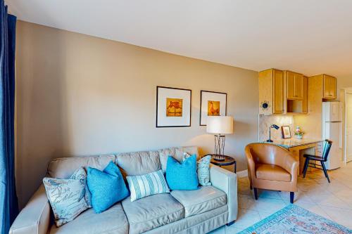 Bluff Villas 1799 Bluff Villas 1799