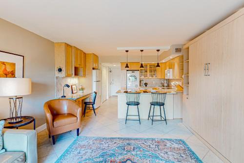 Bluff Villas 1799 Bluff Villas 1799