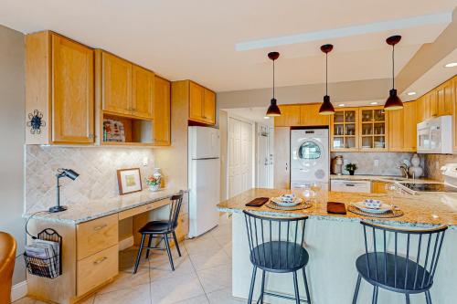 Bluff Villas 1799 Bluff Villas 1799