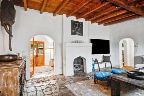 Hacienda Hideaway in Rancho Mirage, USA