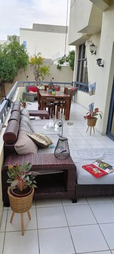 Jumeirah Beach Villa near หาดว่าว