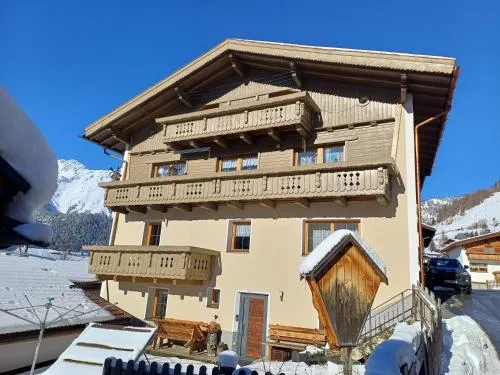Haus Dilitz-Theiner- Brunnenperle in Nauders, Österreich