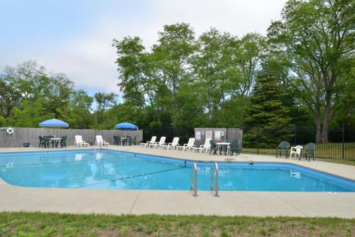 Swimmingpool, Blue Dolphin Inn in Eastham (MA)