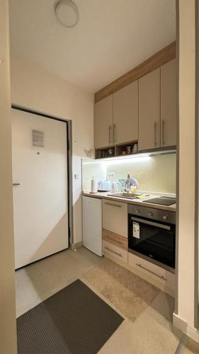 Apartman Sunce Bjelasnica in 别拉什尼察