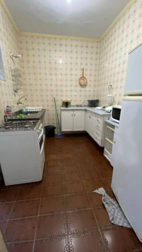 Ótima localização! Apto Boqueirão até 11 pessoas. (Otima localizacao! Apto Boqueirao ate 11 pessoas.) in กันโตโดฟอร์เต