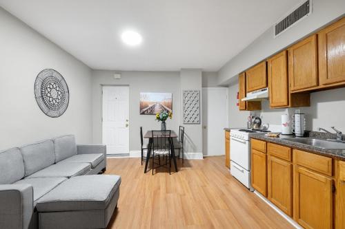 Modern Posh Upenndrexel Univ 3 Bdrm