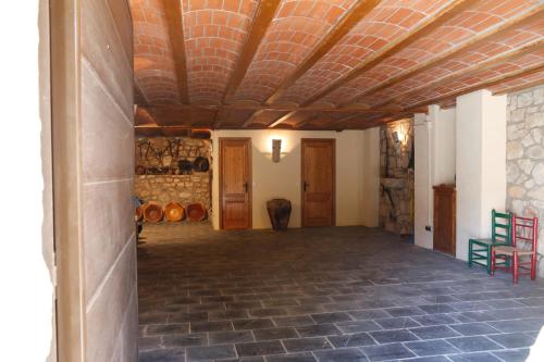 Előcsarnok, Ca l'Esteve in Capafons