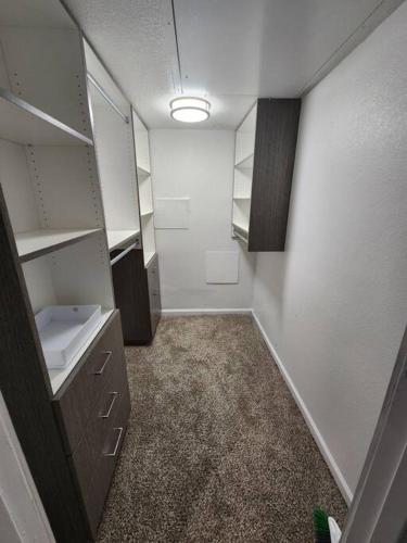 Blue Shark *B542* @ Medical Center Modern 1BR King Apartment in Houston, USA