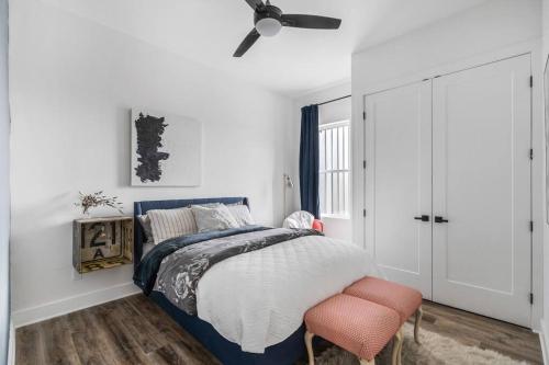 Instagrammable Home w/ Rooftop Deck, 3 bdrm Suites in Nashville, USA