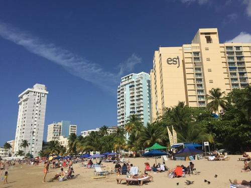 2BR Condo at Isla Verde Beach, San Juan (foto 5)