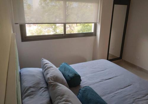 One-Bedroom Apartment image 4