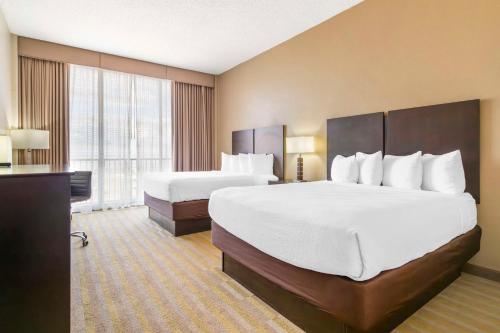 Queen Room with Two Queen Beds - Non-Smoking