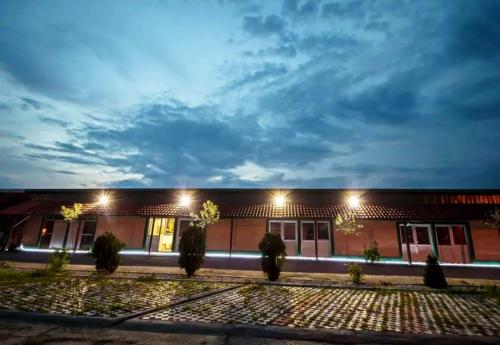 베오그라드 FUN ROOMS SOBE PRENOĆIŠTE (FUN ROOMS SOBE PRENOCISTE) 3성급 호텔 수영장