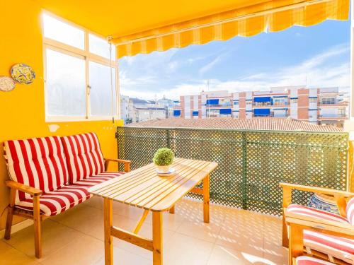 Céntrico apartamento con terraza en la playa