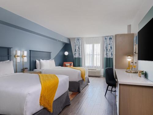 Standard Room with Two Queen Beds