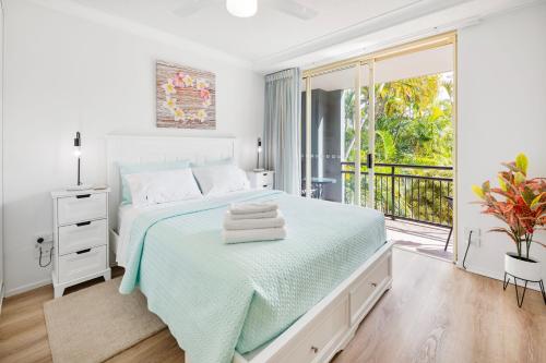Cozy Apartment by Surfers Beach