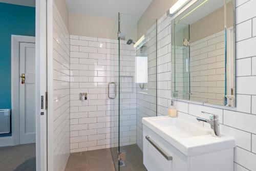 Homelea Bed and Breakfast – Christchurch, CO