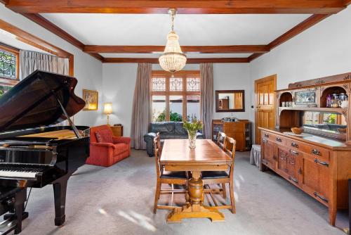 Homelea Bed and Breakfast – Christchurch, CO