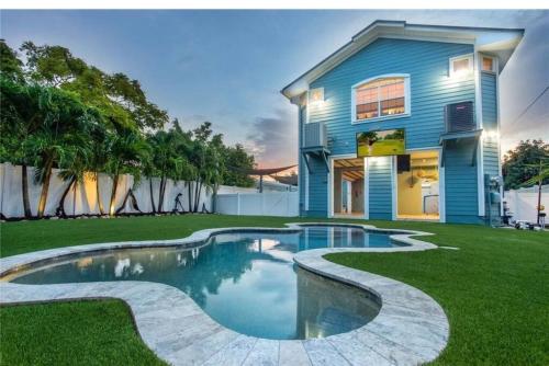 Winter Promo-Pool, Beach, Golf Cart, Putting Green in 印地安巖海灘 (FL)