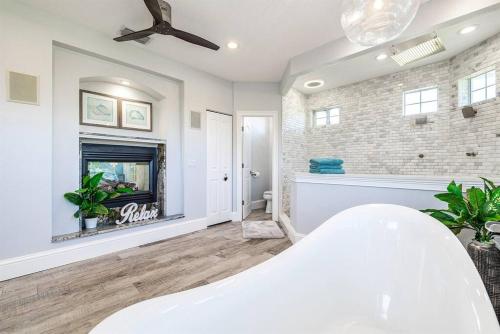 Winter Promo-Pool, Beach, Golf Cart, Putting Green in 印地安巖海灘 (FL)