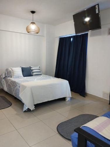 One-Bedroom Apartment image 7