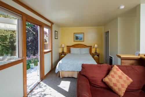 Sweetwater Inn and Spa