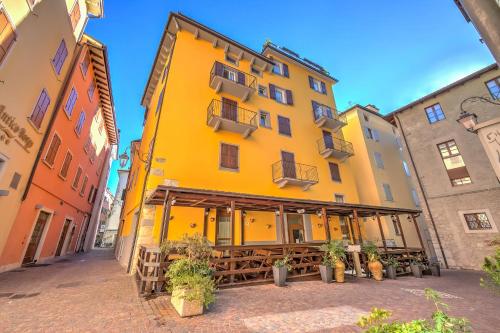 B&B Riva del Garda - Casa Alpino - Happy Rentals - Bed and Breakfast Riva del Garda