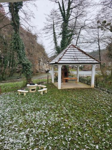 Dārzs, Cabana 2 Râuri (Cabana 2 Rauri) in Bălnaca