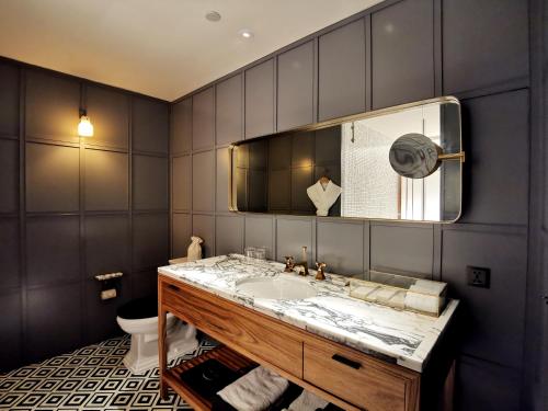 Hotel Kapok Shenzhen HouHai (Close to Shenzhen Bay)