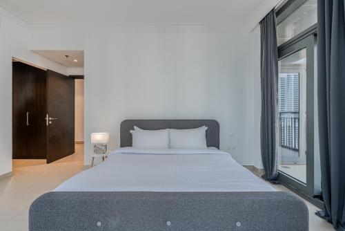 CitiHome- New 1BR creek Island with infinity pool, Дубай (фото 6)
