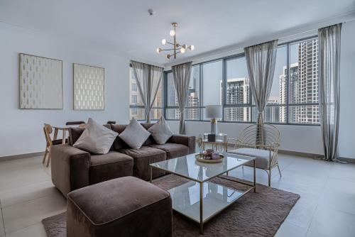 CitiHome- New 1BR creek Island with infinity pool, Дубай (фото 8)