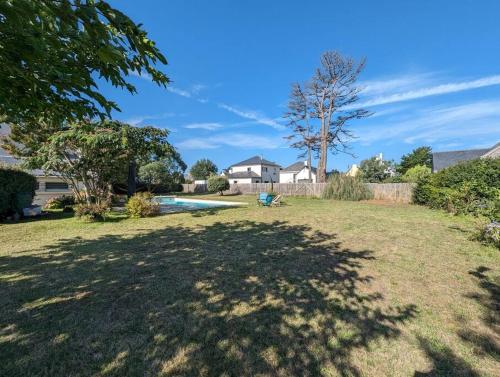 Maison et PISCINE proche de la plage - 8 personnes