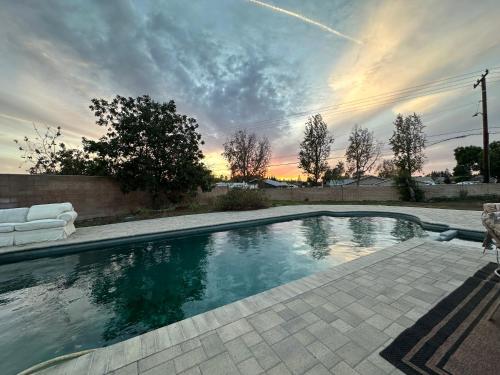 Pool Sunny Kitchen King Beds 3 Bdrm