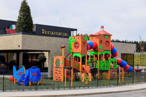 Hotel A - image 4