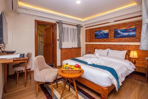 Darbar Deluxe Queen Room -10% off on Food & Beverage
