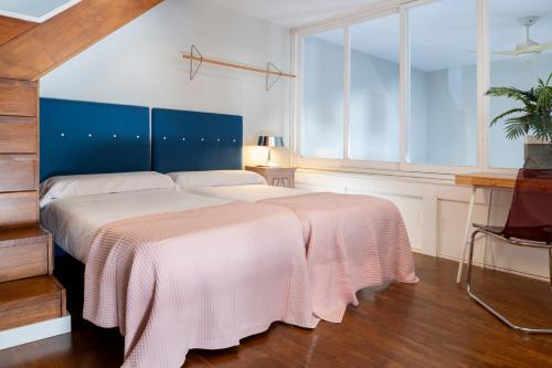 Three-Bedroom Apartment image 7