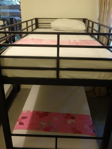 1 bunk bed