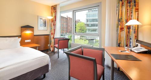 Victor's Residenz-Hotel Berlin Tegel - image 4