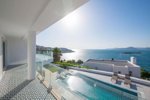 . BEACH FRONT SUPER VİLLA Boss 1