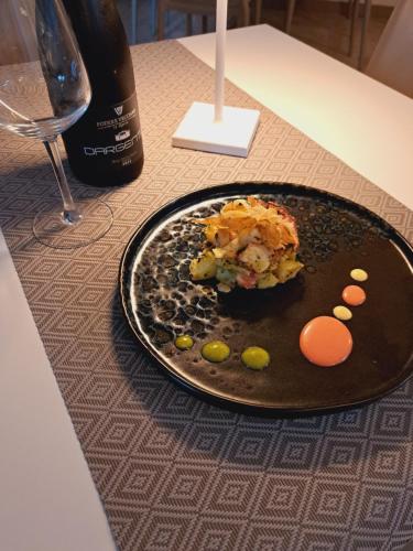 Hotel Butterfly - image 2