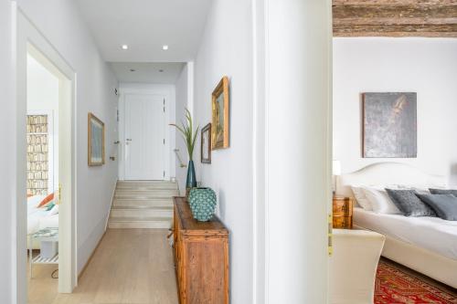 Miracoli Apartment with View on the Canal R&R