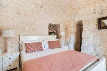  Magnificent Stefano´s Trulli in Cocolicchio