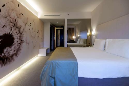 Ramada Plaza Bucharest - image 8